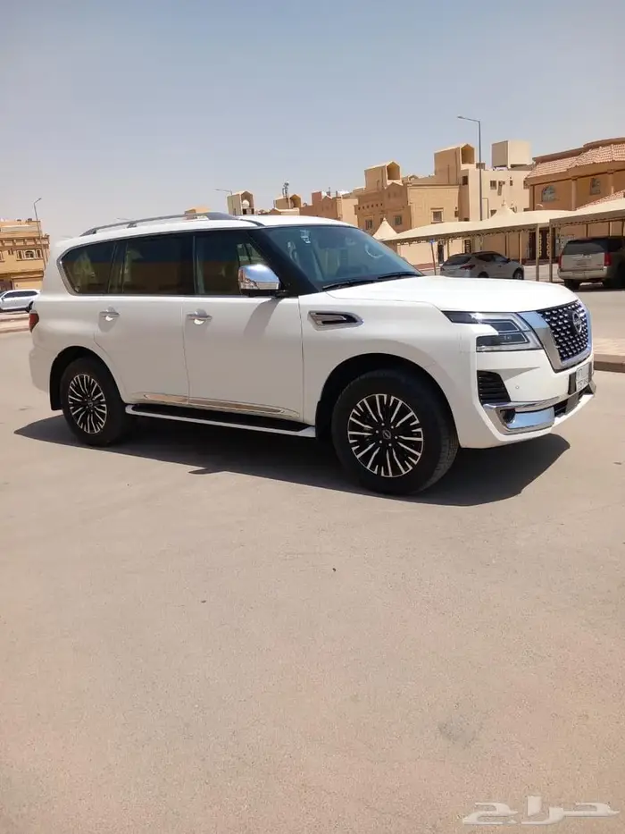 نيسان باترول بلاتينيوم سعودي فل كامل شبه جديد 8