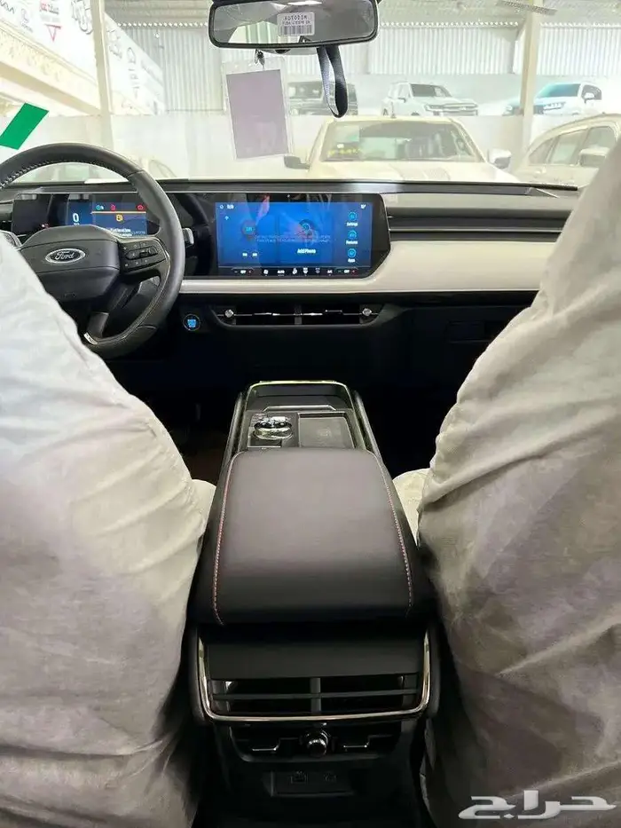 فورد تورس تيتانيوم فل كامل 2025 8