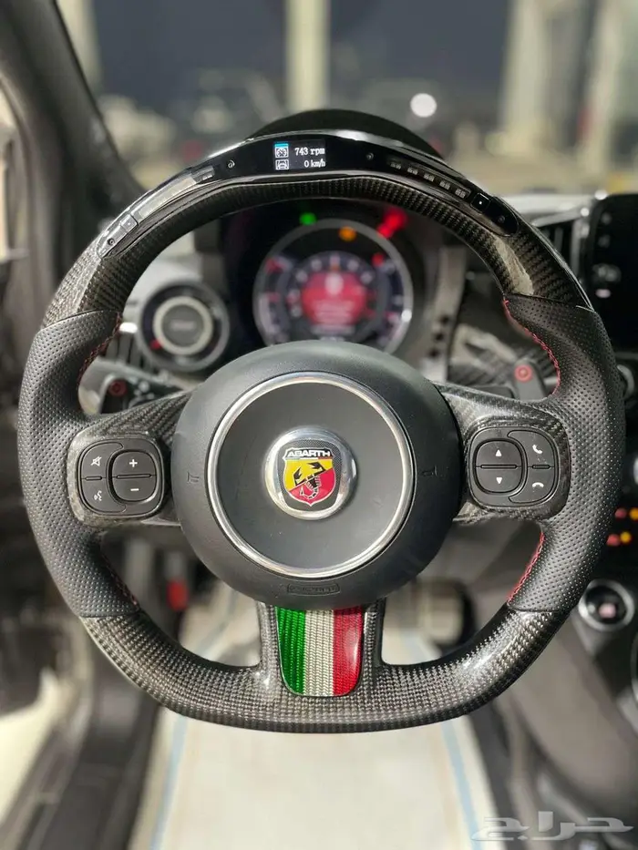 ابارث 695 - 2023 -21.000KM 10