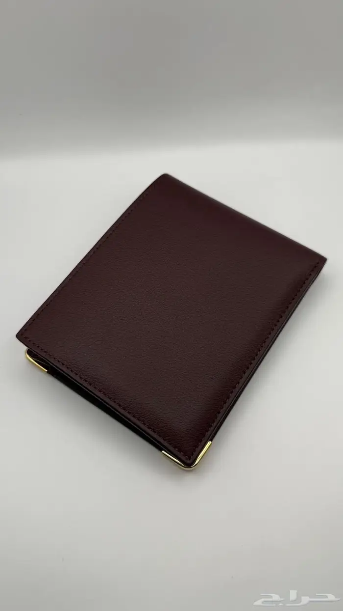 محفظة كارتيير لون برغندي 6
