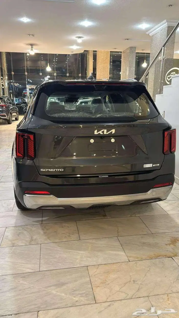 كيا سورينتو موديل 2025 كاش واقساط 5