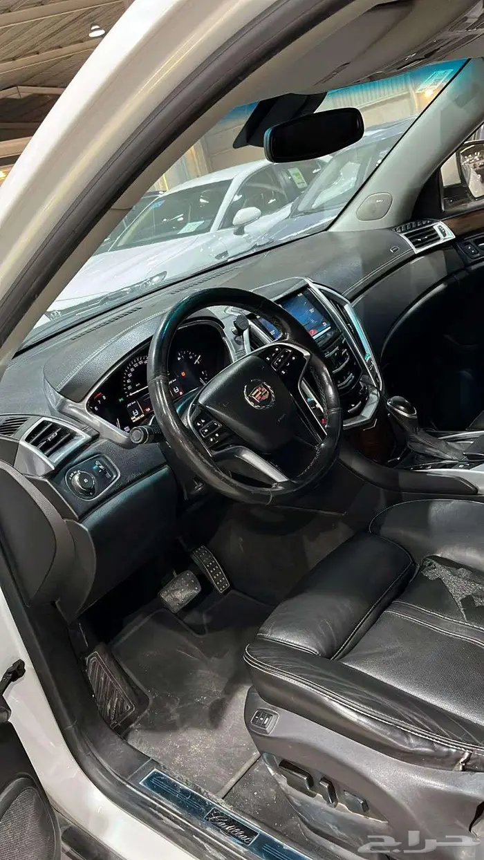 كاديلاك SRX4 فل كامل سعودي موديل 2013 4