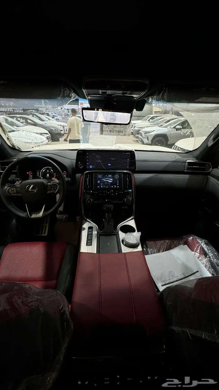 عرض اليوم لكزس LX600 F SPORT FF 2025 50 50 جميع البنوك 3
