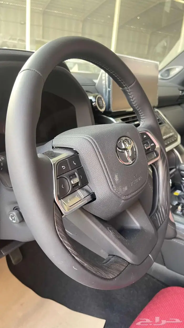 لاندكروزر vxr فل كامل بريمي 2025 8
