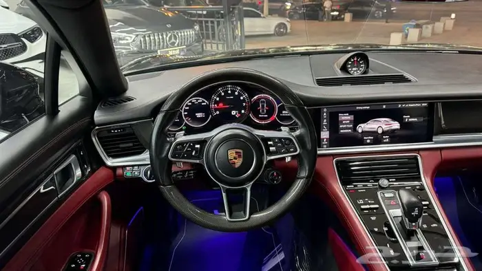 2018بورش باناميرا PORSCHE Panamera 10