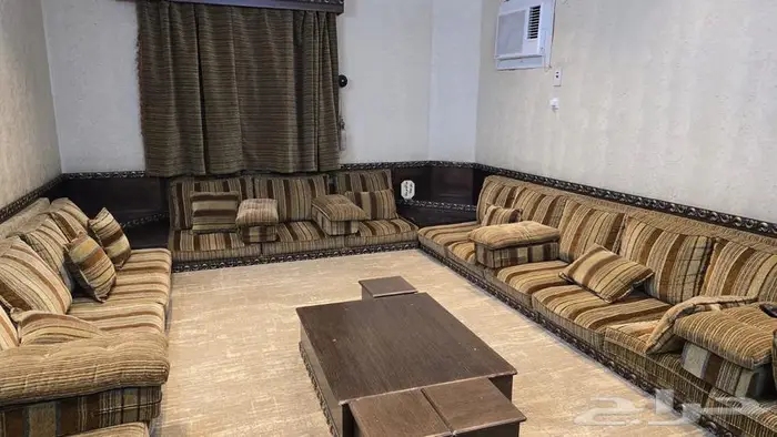 كنب نظيف مره 4في 6 0