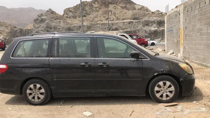لوحة مميزة مع سيارة للبيع 1