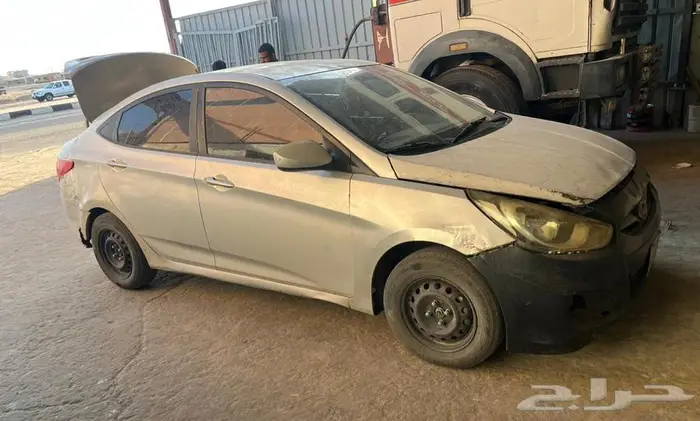 للبيع اكسنت 2012 0
