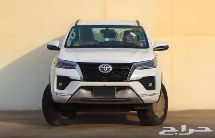 فورشنر بنزين 6سلندر VX1 موديل 2025 0