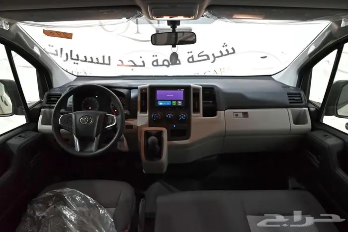 تويوتا هايس بضاعة سقف واطي قير عادي ديزل 2025 5