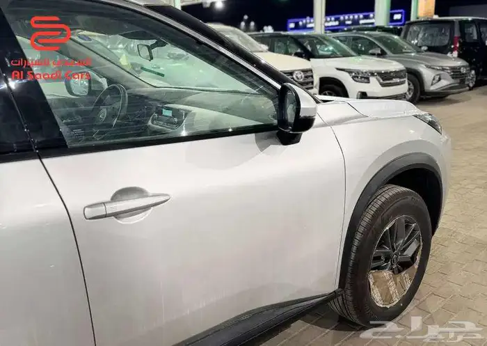 نيسان اكستريل 2024 7 و 5 ركاب متوفر دبل وبدون دبل 3