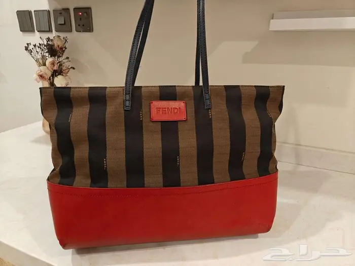 شنطة فندي أصلية - نسائية Fendi 3
