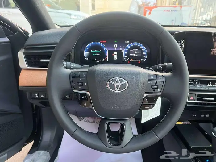 تويوتا كامري جراندي بنزين 2025 متاح اقساط و كاش 8