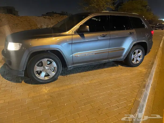 جراند شيروكي 10
