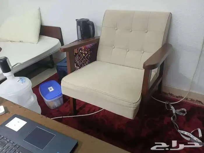 كرسي خشب أنيق بسعر مخفض 0