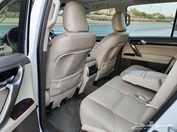 لكزس gx460 فئة الرياضية 7