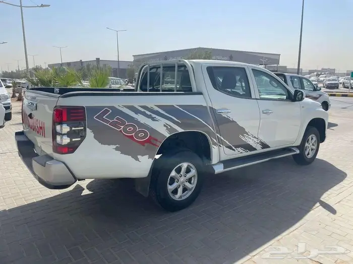 ميتسوبيشي 2022 ديزل دبل 6