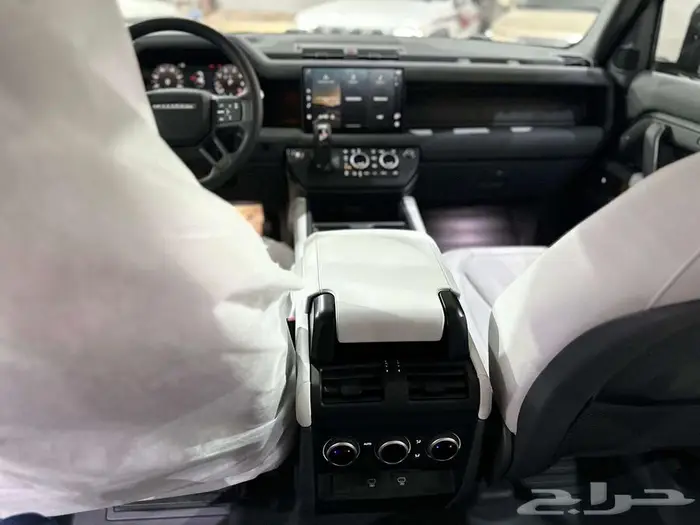 لاند روفر ديفندر موديل 2025 6 سلندر سعودى عرض خاص 15