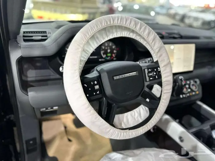 لاند روفر ديفندر موديل 2025 6 سلندر سعودى عرض خاص 10