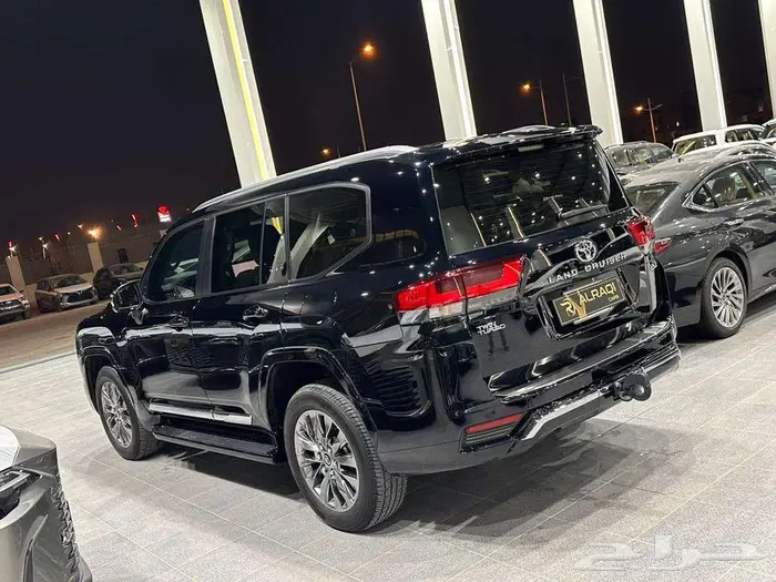 لاندكروزر L4 2024 9