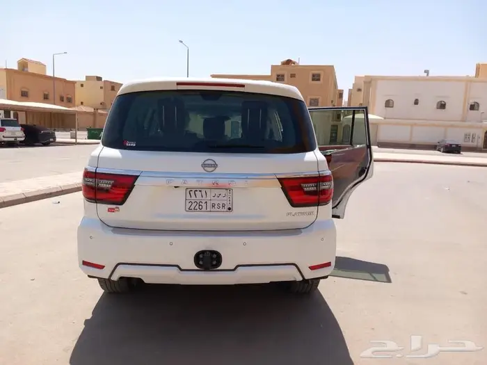 نيسان باترول بلاتينيوم سعودي فل كامل شبه جديد 7