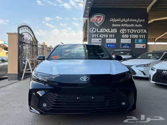تويوتا كامري E ستاندر بنزين 2025 سعودي 1