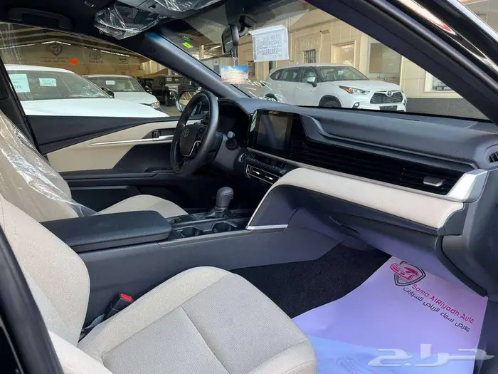 تويوتا كامري E ستاندر بنزين 2025 سعودي 5