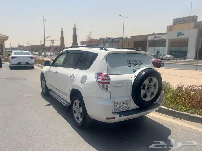 تيوتا راف فور 2011 تماتيك 0