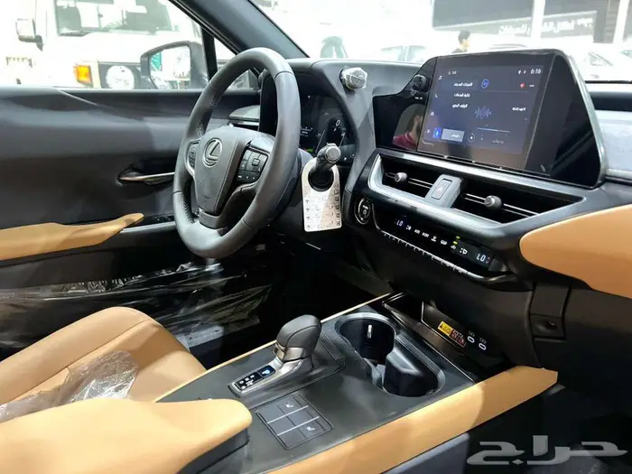 لكزس UX 300 اي اتش أسود هايبرد 2024 اقل سعر كاش واقساط 11