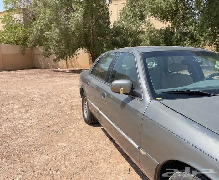 فورد جراند ماركيز 2002 للبيع 19