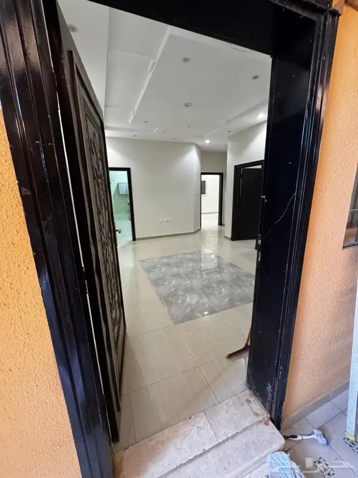 شقة ارضية بمدخل خاص 0