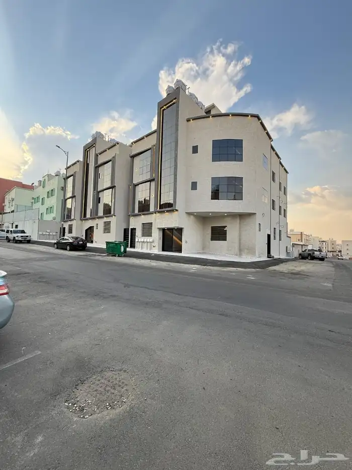 للبيع شقق علويه من 500 الف ابها حى البديع 0