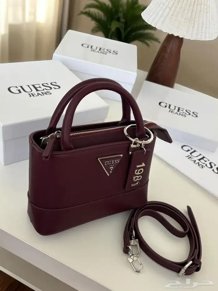 توفرت الآكثر طلبا  مع كافه الملحقات كما فصوره GUESS 5