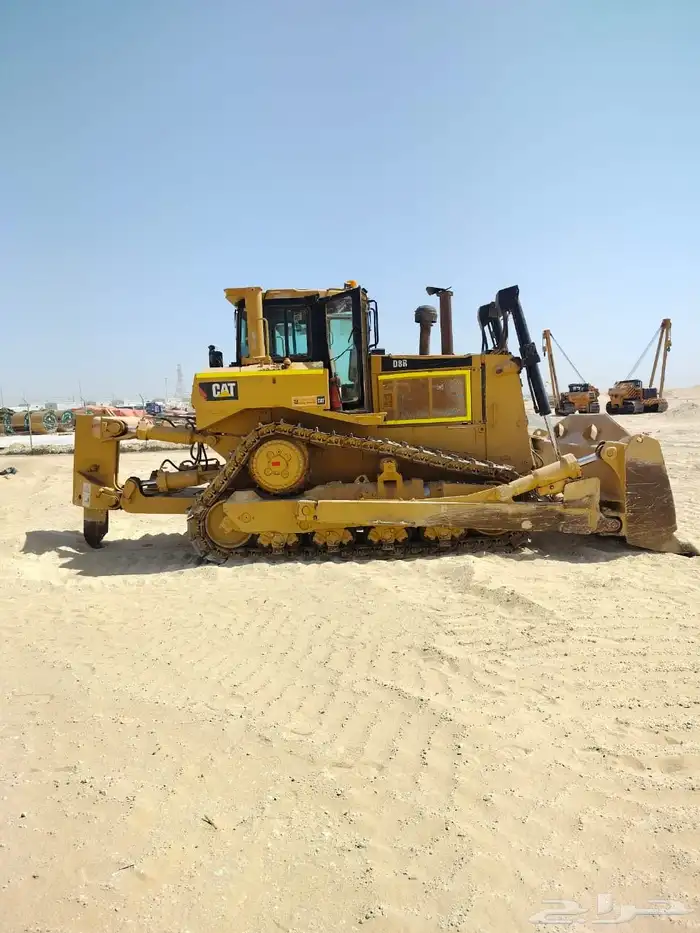 بلدوزر كات D8R 2009 للبيع 4