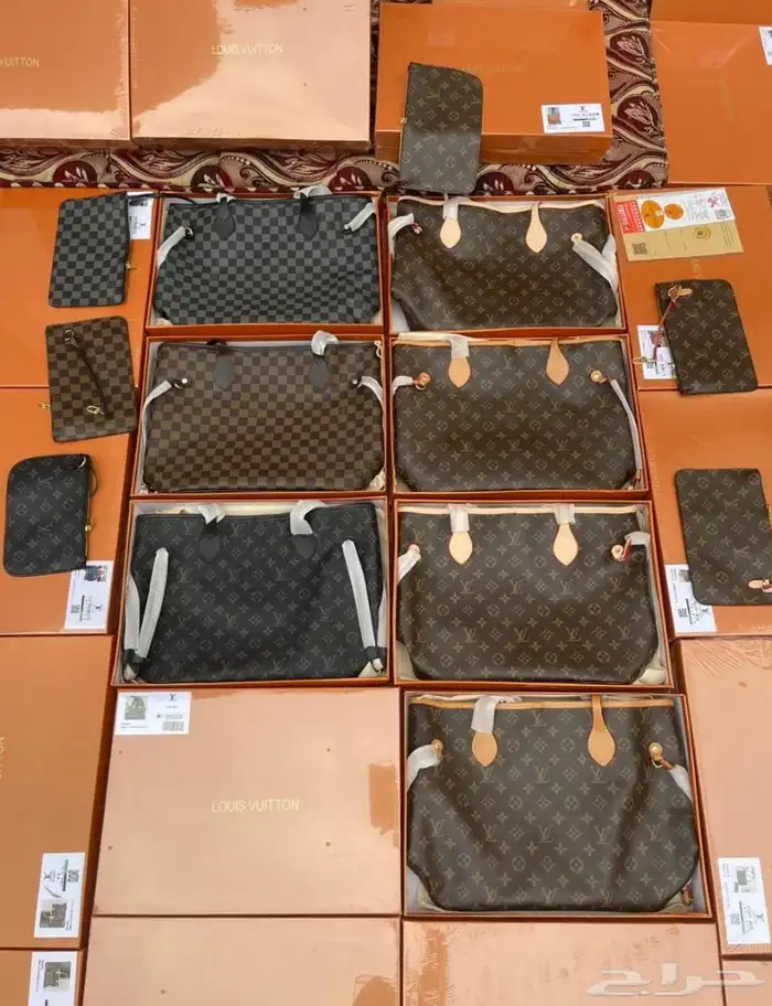 عرض اليوم الوطني شنط هاي كواليتي شامل الملحقات 29