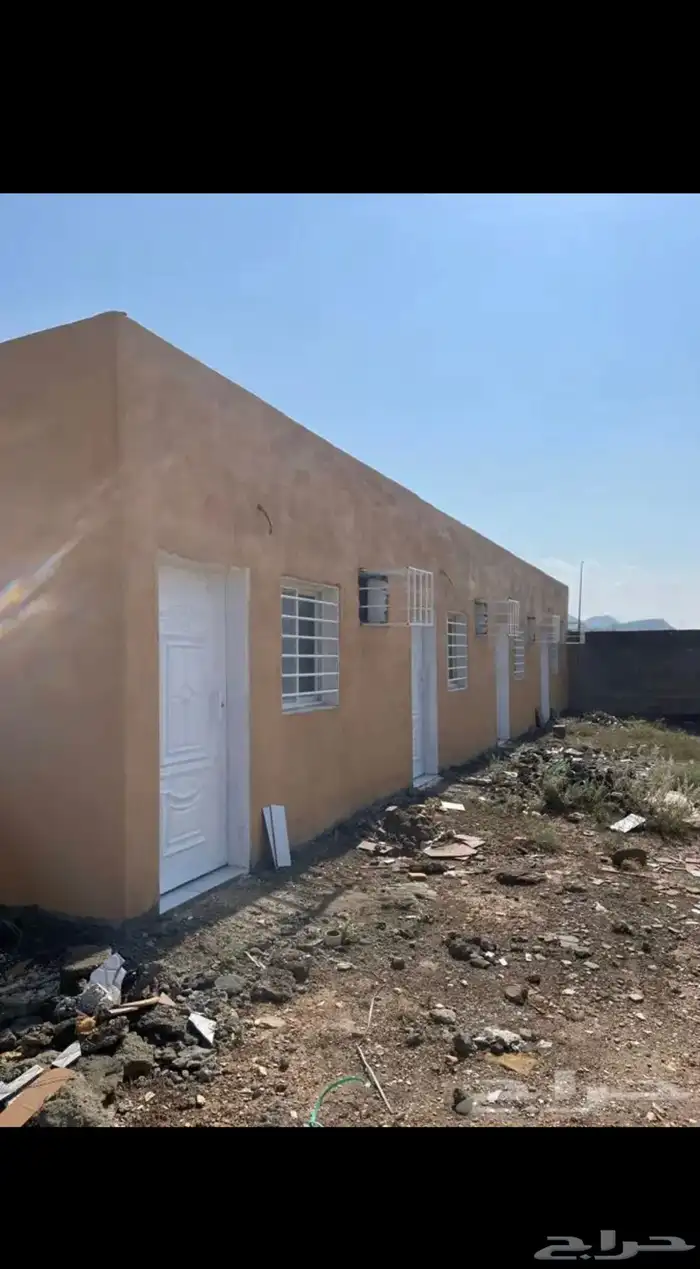 حوش بغرف عزاب 0