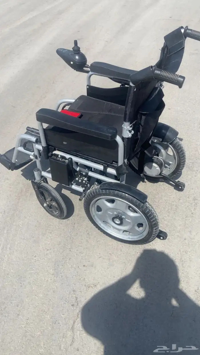 عربيه ذوي الاحتياجات الخاصه كهربائيه 3