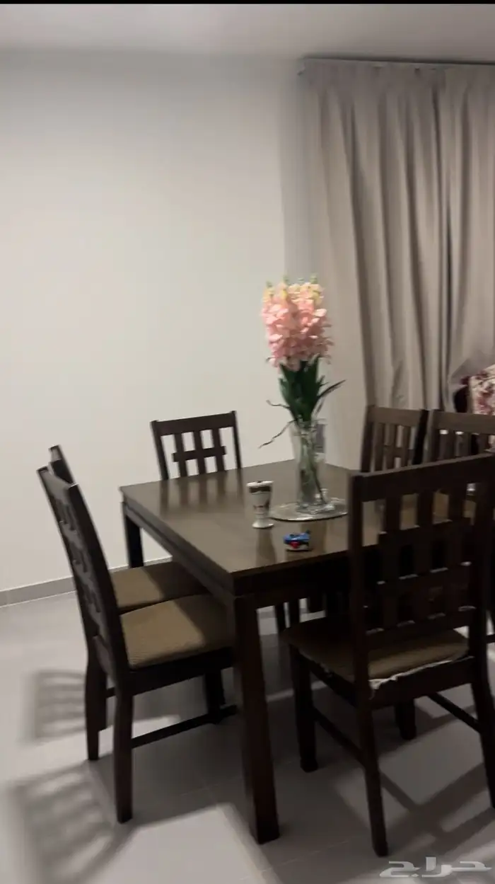 طاولة طعام سته كراسي استخدام نظيف 0