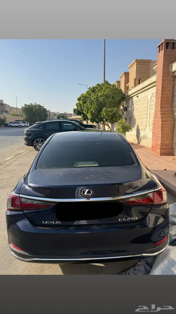 لكزس ES250 مويل 2021 ستاندر AA اللون كحلي ممشى 137 الف 2