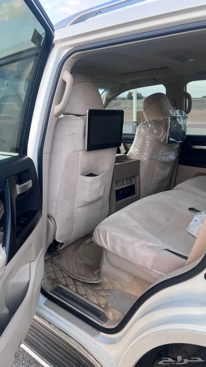 للبيع جيب لاندكروزر 2020 مخزن 6