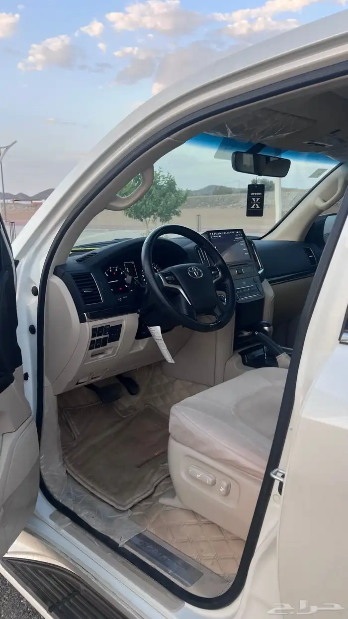 للبيع جيب لاندكروزر 2020 مخزن 7