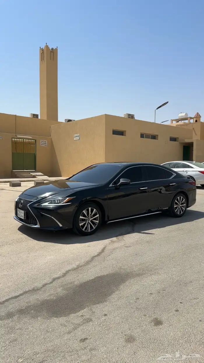 لكزاز 2021 es 300 1