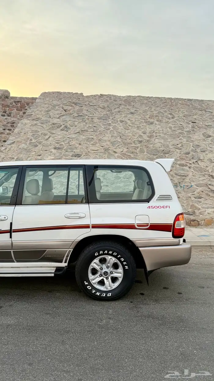 لاندكروزر GXR 2007 قير عادي نظيف 4