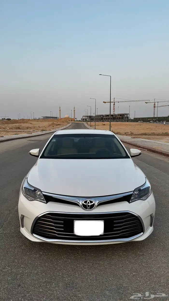 أفالون XLE مخزن 18