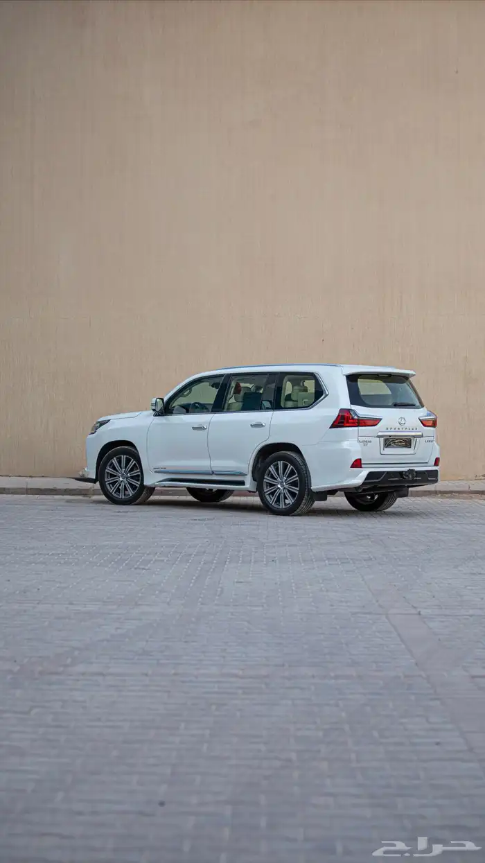 جيب لكزس (LX-570 (2016 2