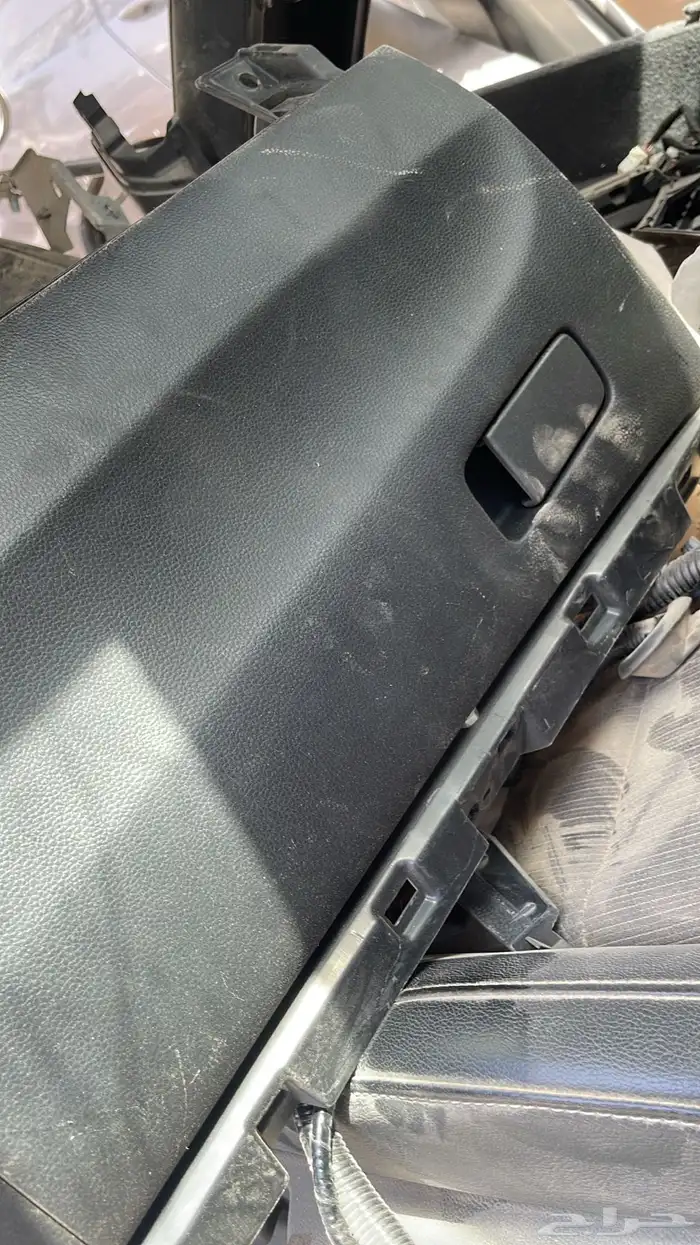 يوجد لدينا قطع غيار 1