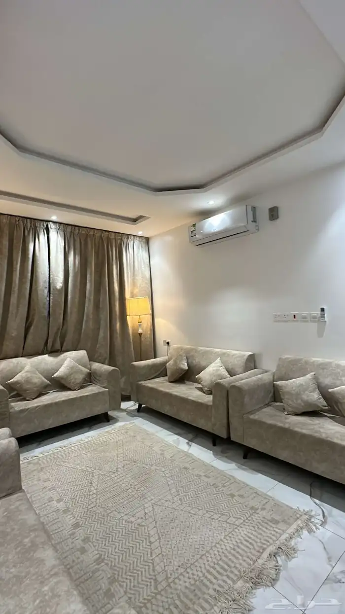 مجلس كنب جديد( 800 ريال) 1