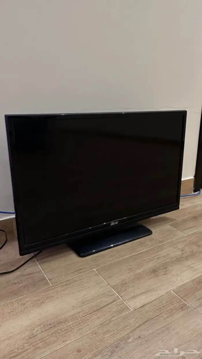 شاشة تلفزيون LED بحجم 32 0