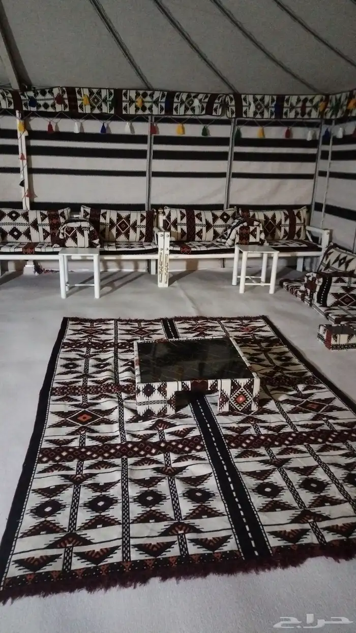 خيام بيض بيوت شعر اسود ابيض 5