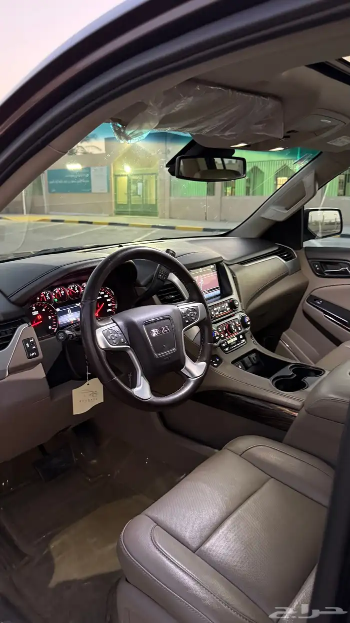يوكن 2017SLT 38